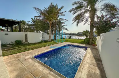 Villa - 4 Bedrooms - 6 Bathrooms for sale in Tala Island - Amwaj Islands - Muharraq Governorate