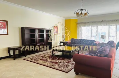 Apartment - 3 Bedrooms - 3 Bathrooms for rent in Al Juffair - Capital Governorate