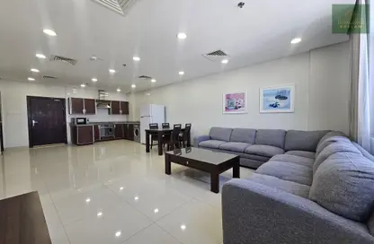 Apartment - 1 Bedroom - 2 Bathrooms for rent in Al Juffair - Capital Governorate