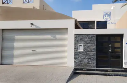 Villa - 5 Bedrooms - 6 Bathrooms for sale in Sanad - Central Governorate