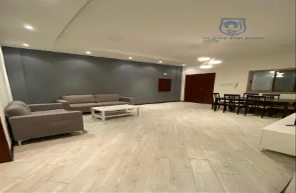 Apartment - 3 Bedrooms - 2 Bathrooms for rent in Bu Quwah - Northern Governorate