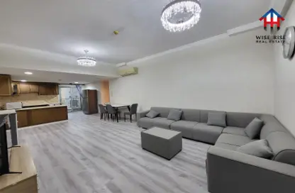 Apartment - 2 Bedrooms - 2 Bathrooms for rent in Busaiteen - Muharraq Governorate