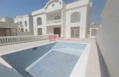 Villa - 6 Bedrooms - 6 Bathrooms for rent in Tubli - Central Governorate