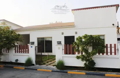 Villa - 3 Bedrooms - 4 Bathrooms for rent in Saar - Northern Governorate