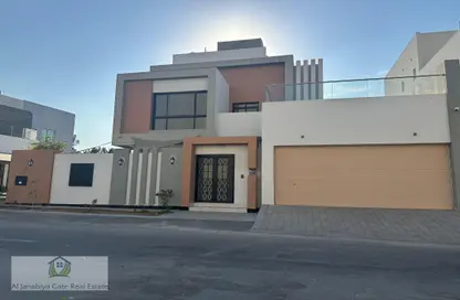 Villa - 4 Bedrooms - 6 Bathrooms for sale in Janabiya - Northern Governorate