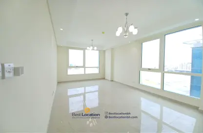 Apartment - 2 Bedrooms - 3 Bathrooms for rent in Al Bahair - Riffa - Southern Governorate