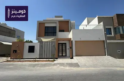 Villa - 4 Bedrooms - 6 Bathrooms for sale in Janabiya - Northern Governorate