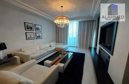 Apartment - 3 Bedrooms - 4 Bathrooms for rent in Al Juffair - Capital Governorate