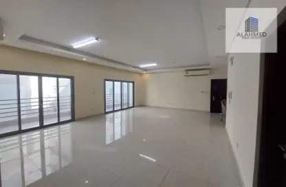 Apartment - 2 Bedrooms - 2 Bathrooms for rent in Busaiteen - Muharraq Governorate