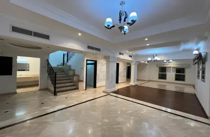 Villa - 4 Bedrooms - 4 Bathrooms for rent in Janabiya - Northern Governorate