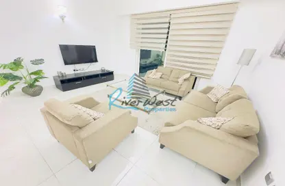 Apartment - 2 Bedrooms - 2 Bathrooms for sale in Al Juffair - Capital Governorate