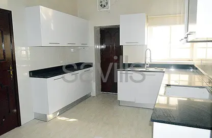 Villa - 4 Bedrooms - 4 Bathrooms for rent in Manama - Capital Governorate