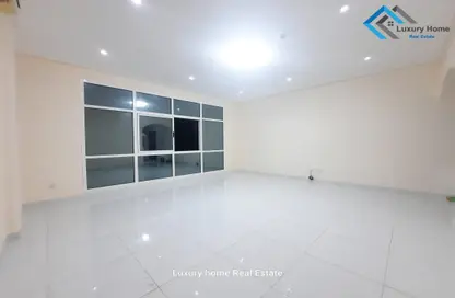 Apartment - 2 Bedrooms - 2 Bathrooms for rent in Hidd - Muharraq Governorate