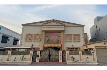 Villa - 5 Bedrooms - 5 Bathrooms for rent in Zinj - Manama - Capital Governorate