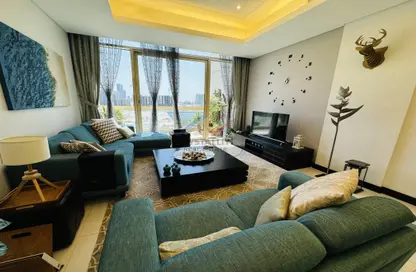Apartment - 3 Bedrooms - 3 Bathrooms for rent in Reef Island - Capital Governorate