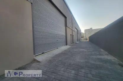 Warehouse - Studio - 1 Bathroom for rent in Tubli - Central Governorate