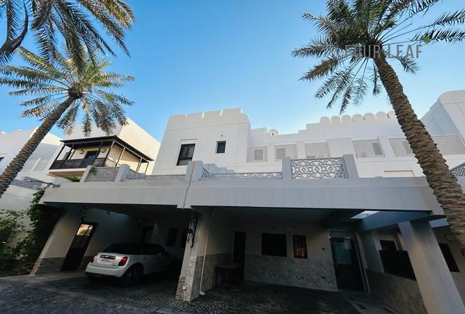 Villas with View of Water for rent in Amwaj Marina, Amwaj Islands ...