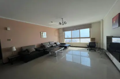 Apartment - 1 Bedroom - 2 Bathrooms for sale in Al Juffair - Capital Governorate