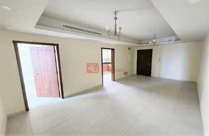 Apartment - 2 Bedrooms - 2 Bathrooms for rent in Zinj - Manama - Capital Governorate