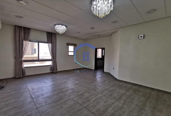 Apartment - 2 Bedrooms - 2 Bathrooms for rent in Saar - Northern Governorate