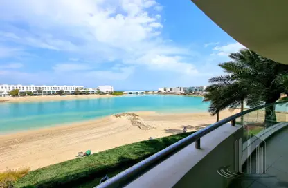 Apartment - 4 Bedrooms - 5 Bathrooms for sale in Tala Island - Amwaj Islands - Muharraq Governorate