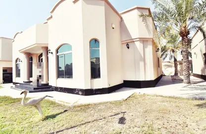 Villa - 3 Bedrooms - 3 Bathrooms for rent in Janabiya - Northern Governorate