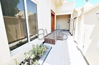 Villa - 3 Bedrooms - 4 Bathrooms for rent in Tubli - Central Governorate