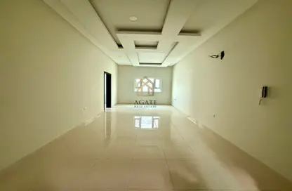 Apartment - 2 Bedrooms - 2 Bathrooms for rent in Galali - Muharraq Governorate