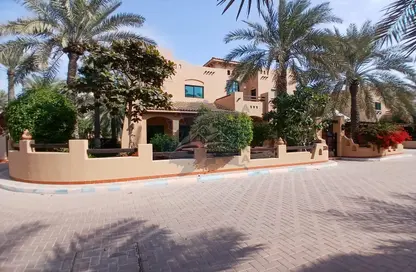 Villa - 4 Bedrooms - 5 Bathrooms for rent in Jannusan - Northern Governorate