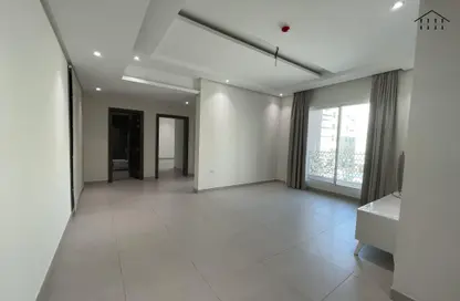 Apartment - 2 Bedrooms - 2 Bathrooms for rent in Sanabis - Manama - Capital Governorate