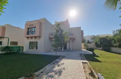 Villa - 4 Bedrooms - 4 Bathrooms for rent in Janabiya - Northern Governorate