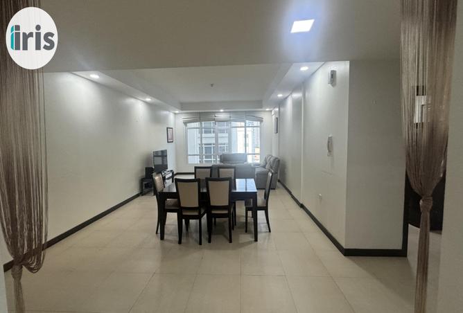 Apartment - 2 Bedrooms - 3 Bathrooms for rent in Al Juffair - Capital Governorate