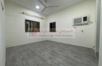 Apartment - Studio - 1 Bathroom for rent in Gudaibiya - Manama - Capital Governorate