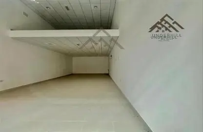 Shop - Studio - 1 Bathroom for rent in Muharraq - Muharraq Governorate