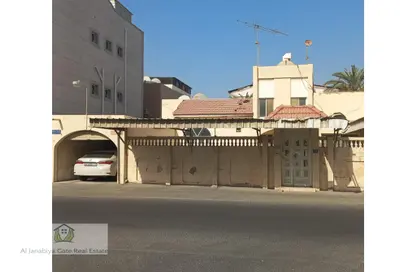 Villa - 4 Bedrooms - 3 Bathrooms for sale in Bu Kowarah - Riffa - Southern Governorate