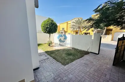 Villa - 5 Bedrooms - 4 Bathrooms for rent in Saar - Northern Governorate