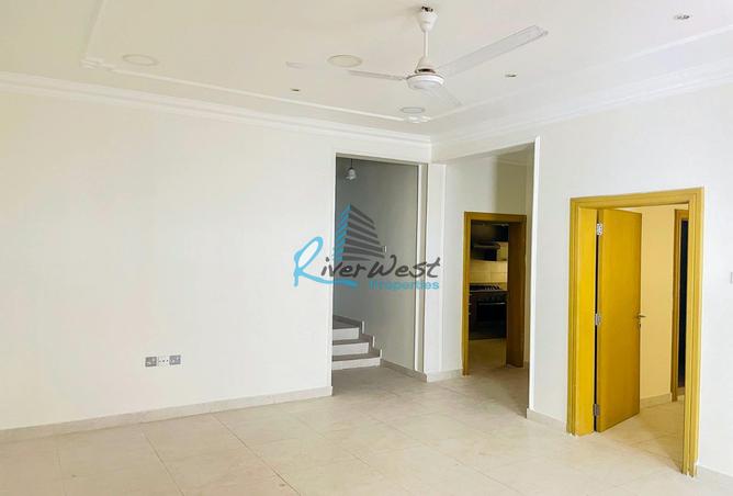 Apartment - 5 Bedrooms - 5 Bathrooms for rent in Galali - Muharraq Governorate