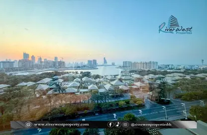 Apartment - 2 Bedrooms - 2 Bathrooms for rent in Reef Island - Capital Governorate