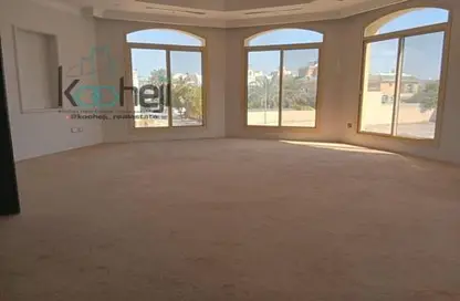 Villa - 6 Bedrooms - 7 Bathrooms for sale in Tubli - Central Governorate