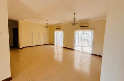 Villa - 4 Bedrooms - 4 Bathrooms for rent in Saar - Northern Governorate