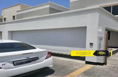 Villa - 4 Bedrooms - 5 Bathrooms for sale in Diyar Al Muharraq - Muharraq Governorate