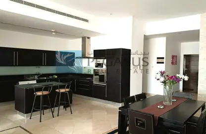 Apartment - 2 Bedrooms - 3 Bathrooms for sale in Al Juffair - Capital Governorate