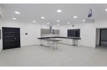 Office Space - Studio - 2 Bathrooms for rent in Sanad - Central Governorate