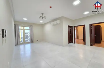 Apartment - 3 Bedrooms - 2 Bathrooms for rent in Al Burhama - Manama - Capital Governorate