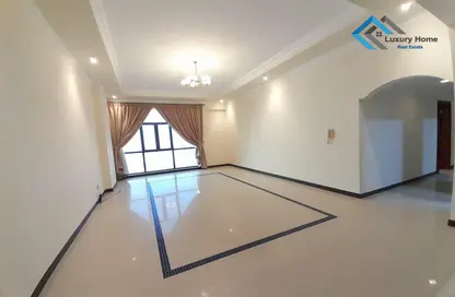 Apartment - 2 Bedrooms - 2 Bathrooms for rent in Al Juffair - Capital Governorate