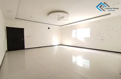 Apartment - 4 Bedrooms - 4 Bathrooms for rent in Hidd - Muharraq Governorate