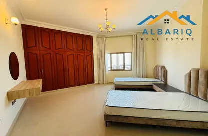 Apartment - 2 Bedrooms - 3 Bathrooms for rent in alnaim - Manama - Capital Governorate