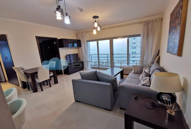 Apartment - 2 Bedrooms - 2 Bathrooms for rent in Busaiteen - Muharraq Governorate