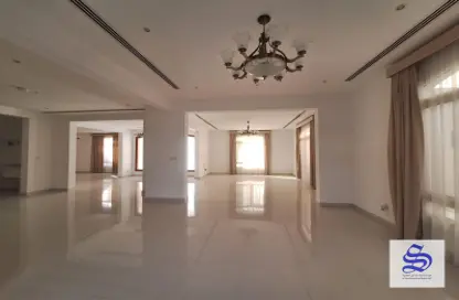 Villa - 4 Bedrooms - 5 Bathrooms for rent in Saar - Northern Governorate