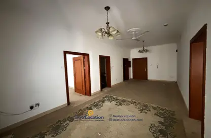 Apartment - 2 Bedrooms - 2 Bathrooms for rent in Al Maqsha - Northern Governorate